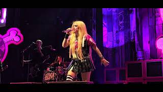 Avril Lavigne  Greatest Hits Tour 2024 live in Vancouver  01  Girlfriend  1st show [upl. by Esorylime]