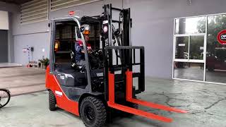 TOYOTA FORKLIFT 8FD15 SIDE SHIFT TEST DRIVE [upl. by Sucram]