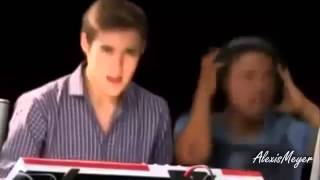 Violetta 2Leon le canta a Violetta Capitulo 69 [upl. by Munshi]