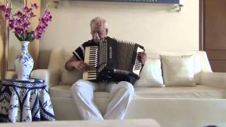 SHESHADRI SINGS JAARE JAARE UDJAARE THROUGH HIS ACCORDION [upl. by Esirtal776]