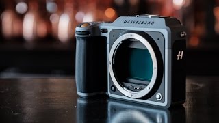 Hasselblads medium format X1D mirrorless camera [upl. by Ashla]