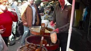 Sauerkraut und Messerschleifgerät am Naschmarkt [upl. by Thevenot468]