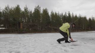 Flugfiske på isen  quotflycefishingquot  Flyfishing on the ice [upl. by Cassie]