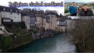 Una religiosa ciudad medieval en los Pirineos OloronSainteMarie [upl. by Ellenoj]