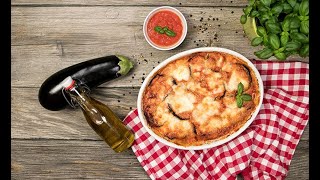 Auberginenauflauf «Melanzane alla parmigiana» [upl. by Dickinson]