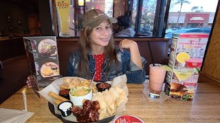 Whats on the 2 for 25 menu at Applebees  Applebees Restaurant in Glendale Arizona Valentus [upl. by Enella]