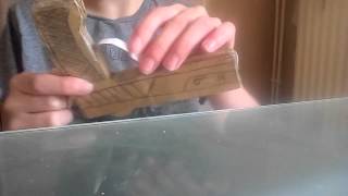 Tuto comment faire un pistolet en carton [upl. by Arata]