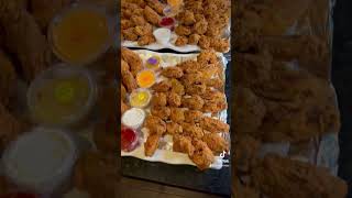 200 Wings Challenge with Bandana Eats at Chicken Hut in Ktown rainaiscrazy RainaHuang [upl. by Pinette]