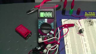 LM317 come regolatore di TENSIONE o CORRENTE How to  Fai da te LM317 [upl. by Nnawaj]