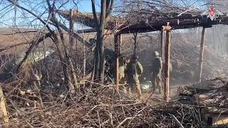 Russian D30 Howitzer hammering a Ukrainian Stronghold [upl. by Anigriv]