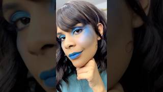 Cómo se vería un maquillaje solo con tono azules  maquillaje [upl. by Yllod]