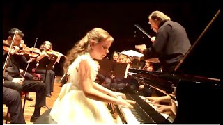 Beethoven Piano Concerto no 1 Op 15 I movimento  MARTINA MEOLA  10 anni [upl. by Zacek686]