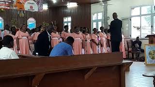 Eglise méthodiste godoumé  Chorale chérubin 1 [upl. by Hcib]