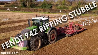 4Kᵁᴴᴰ Fendt 942 Vario pulling a Keeble Brothers heavy cultivator in Suffolk  February 2024 [upl. by Refitsirhc219]