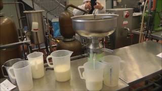 Make skimmed milk separate the milk fat from the rest [upl. by Naitirb]