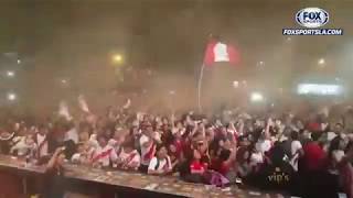 Estallido peruano luego del gol de Guerrero  Peru al repechaje [upl. by Berfield]