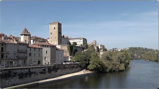 Short sightseeing tour of Cahors  Courte visite touristique de Cahors Lot  France [upl. by Lraed767]