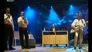 Ljube se dobri losi zli  Tonci Huljic amp Madre Badessa ft Petar Graso Live  Spancirfest 2011 [upl. by Bonilla]