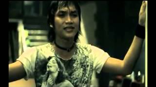 JAMRUD Kabari Aku Official Video YouTube [upl. by Enneirdna101]