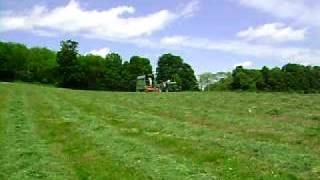 John Deere 7320 Chopping haylage [upl. by Fanchan]