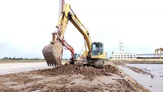 How can a excavator be transformed into a grader excavator newest worksite [upl. by Yldarb]