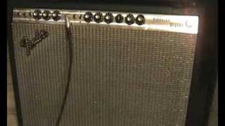 Fender Vibrolux Reverb Fender Vintage 62 Strat [upl. by Quincey510]