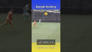 Ahli Moshing Moshing 😅 subcribemychannel football soccer sportvideo pialakemerdekaan liga1 [upl. by Furlong]