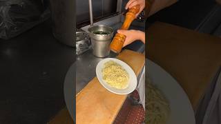 Cacio e Pepe simple easy dish peppinos fyp pasta cheese food cooking [upl. by Cleave]