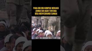 IBU IBU KOMPAK MEMBANTU TENTARA MENYEBRANGI SUNGAI alurceritaflim film [upl. by Nivla]