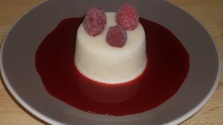 Comment faire une panna cotta à la vanille et son coulis framboise [upl. by Kilgore]