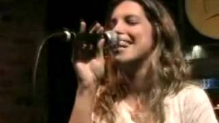 Camila Costa canta Carioca da Gema [upl. by Korwin]