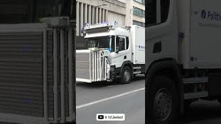 Politie KANALISATIEVOERTUIG met spoed door Brussel bruxelles brussels police scania belgium [upl. by Eessej]