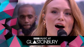 Freya Ridings performs Castles in acoustic session at Glastonbury 2019 [upl. by Khalsa645]