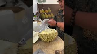 DURIAN LOKAL SUMATRA  Mantaaaap durian duriantraveler durianviral [upl. by Toma955]