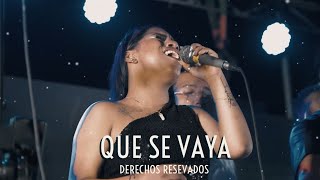 Los Claveles de la Cumbia  Que Se Vaya En Vivo [upl. by Baillie577]