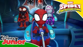 Under havet  Spidey og hans fantastiske venner  Disney Junior Danmark [upl. by Kcirdnek926]