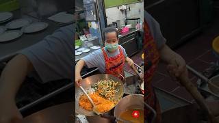 One of The Best Pad Thai in Bangkok [upl. by Aihsenot622]