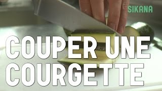 Couper Une Courgette  Cuisiner des légumes [upl. by Ytok]