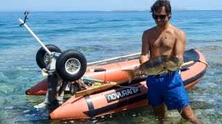 COME PESCARE A TRAINA SU UN MINI GOMMONE  Pesca Dalla Barca TV [upl. by Eidnyl269]