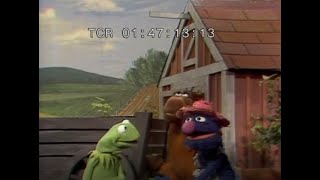 Sesame Street  Kermit Farmer Grover and Fred demonstrate a horseandcart 1974 [upl. by Dev]