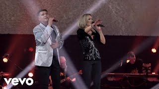 Theuns En Juanita Treffer Medley Live at Sun Arena  Time Square Pretoria 2019 [upl. by Eugene]