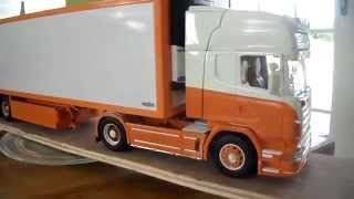 Italeri Scania amp Carrier Fridge trailer 124 [upl. by Drusus]