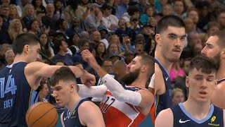 Zach Edey gets heated and bumps Jonas Valanciunas then death stares him for elbow [upl. by Suivatra532]