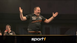 Darts WM 2023 Dirk van Duijvenbode siegt im Sudden Death mit 43  SPORT1 DARTSWM 2023 [upl. by Irrem]