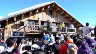 La Folie Douce  Val Thorens  Apres Ski  2311 with special guest on bagpipes HQ [upl. by Riocard]