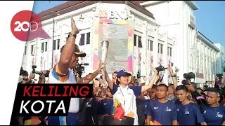 Meriah Arakarakan Obor Asian Games Keliling Kota Yogya [upl. by Gilli]