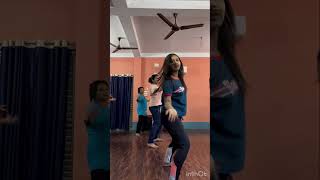 Valo thakar upai dance beatbybass musicgenre dancer bollywoodsongs zumba zumbafitness [upl. by Neerod625]