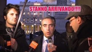 SCORREGGE SUI POLITICI STANNO ARRIVANDO FRANK MATANO [upl. by Alilak791]