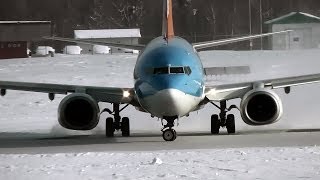 Sunwing Airlines  Boeing 737800  Takeoff  CFTZD  ValdOr CYVO [upl. by Airdnalahs]