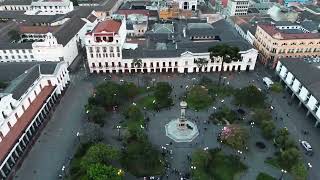 Monumento de la independencia Quito [upl. by Yeclek]